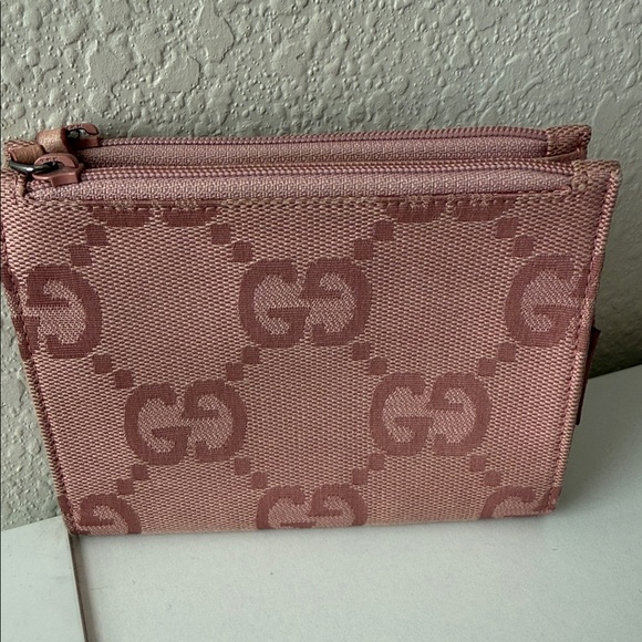 Gucci Handbags - Gucci GG Canvas Zip Wallet Light Pink 5x4 Multiple Zipper Compartments